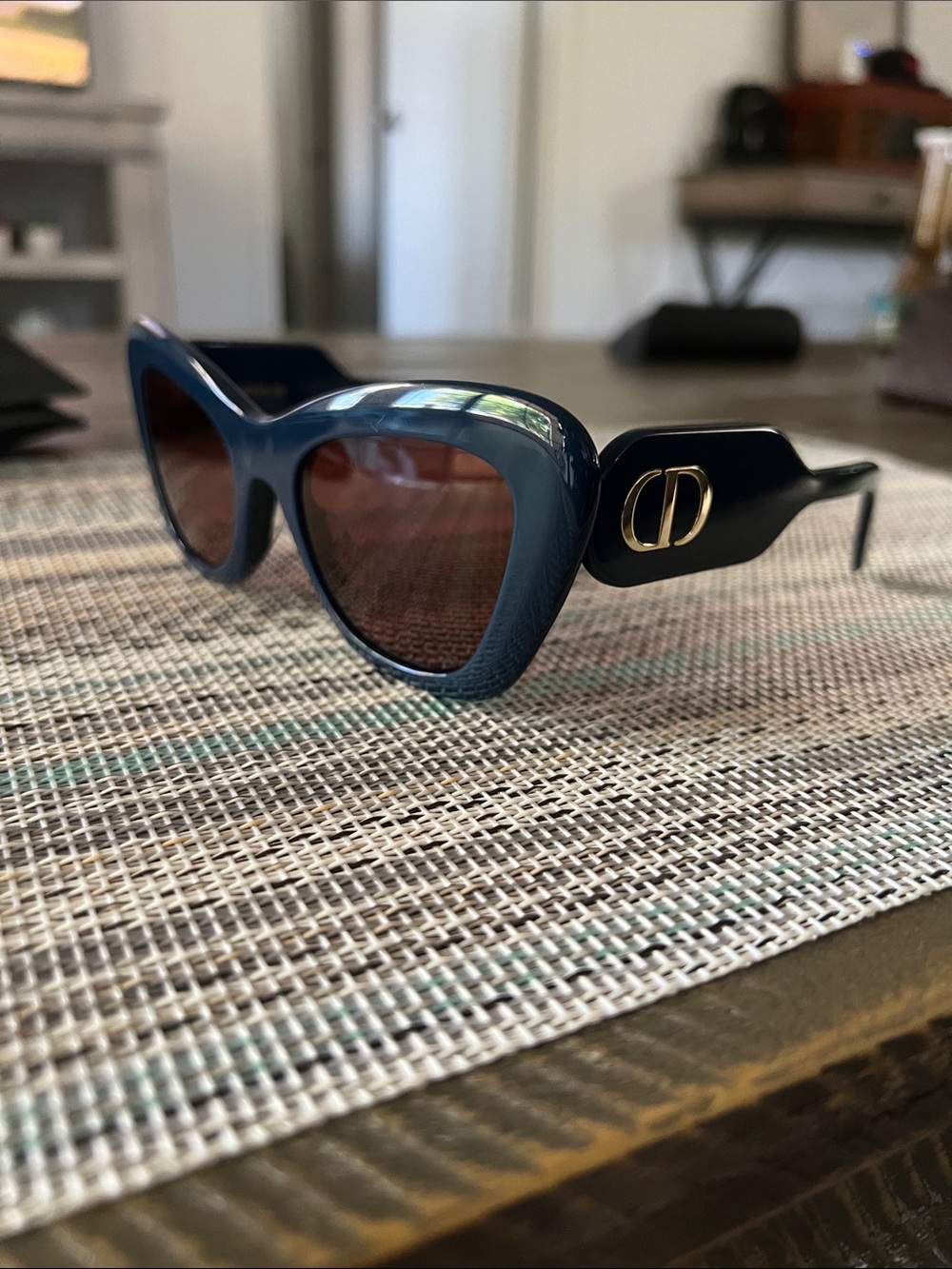 Dior Navy Blue Cat-Eye Sunglasses 💙 - Picture 3 of 11